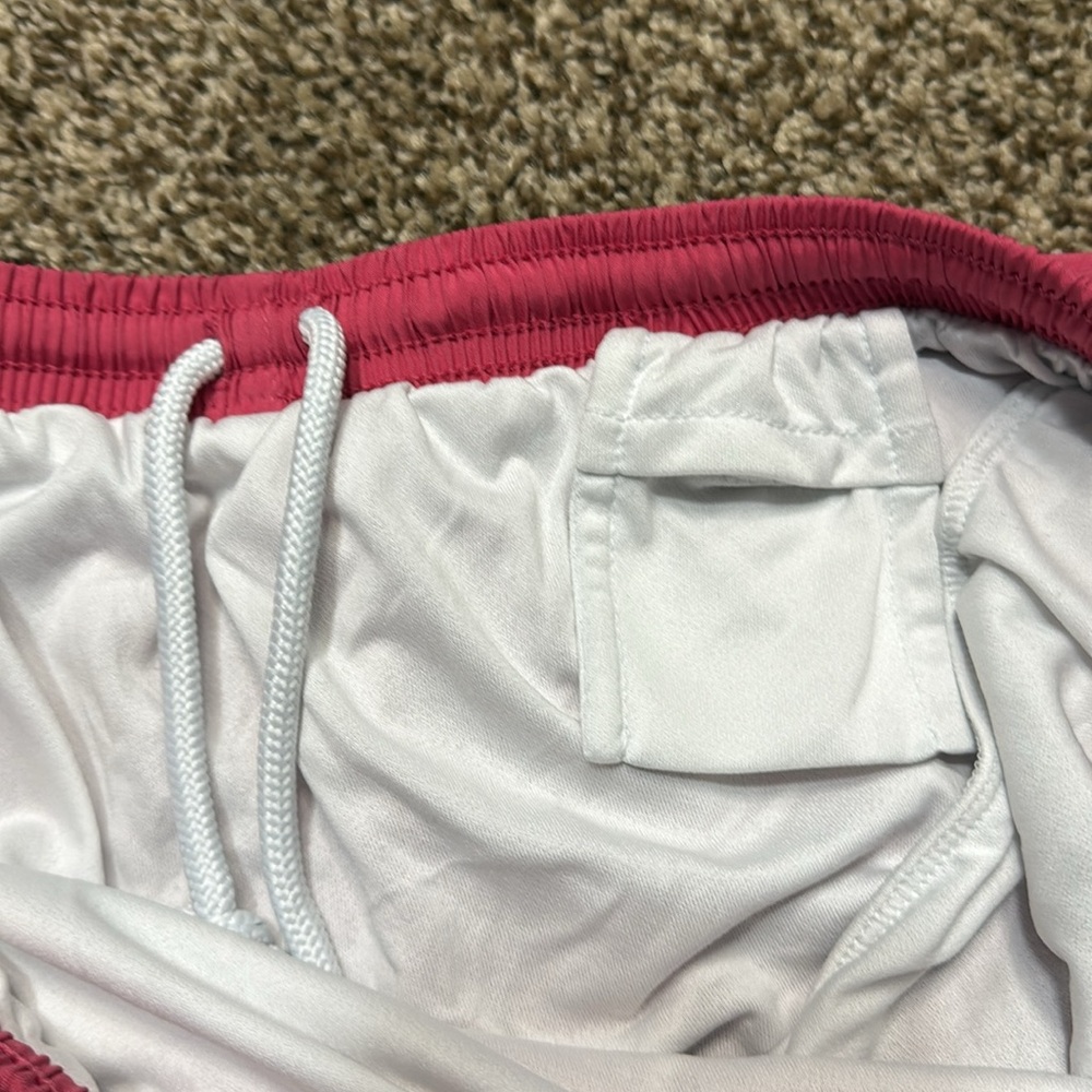 Women’s pink Nike shorts - Picture 5 of 8